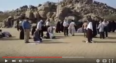 Nyleneh, Seperti Inilah Ritual Sesat Syiah Disekitar Jabal Rahmah (Video Update)