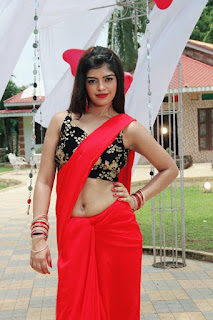 prachi singh maal