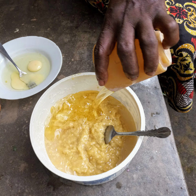 mylocaladventuresblog.blogspot.com - adding groundnut oil for cake mixture