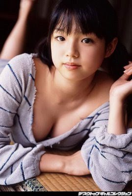 Ai Shinozaki japanese idol pict