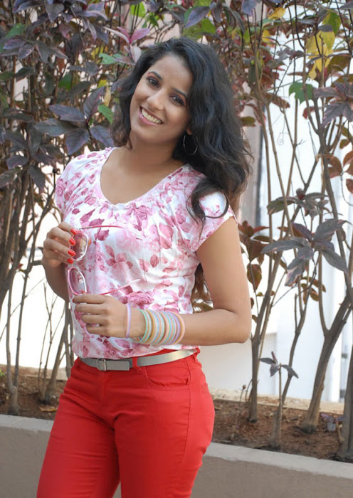 sravya reddy new hot images