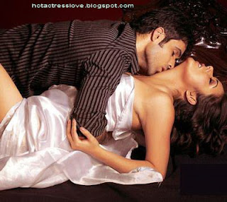 Udita Goswami Hot and Sexi Photo