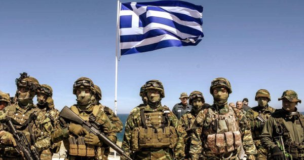 Οι ΕΔ στηρίζουν τον Ε.Μπούχλη: Τραγουδούν ομαδικώς το «Μακεδονία ξακουστή» και δίνουν απάντηση στην κυβέρνηση (βίντεο)