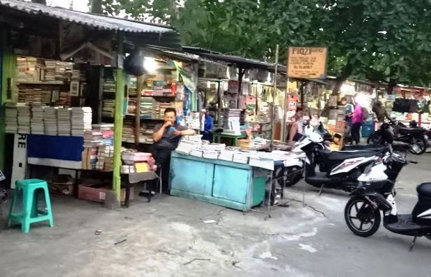 List Alamat Toko Buku di Semarang  Daftar Alamat Telepon