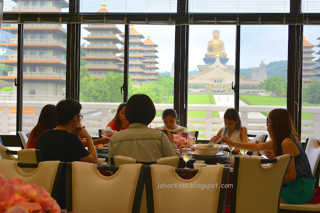 Fo-Guang-Shan-Monastery 