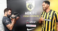 Βίντεο με την πρώτη συνέντευξη του Joleon Lescott ως ποδοσφαιριστής της ΑΕΚ