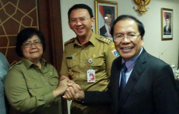 LBH Jakarta: Pengerukan Pasir Terus Berlangsung, Moratorium Reklamasi Cuman Akal-akalan Pemerintah!