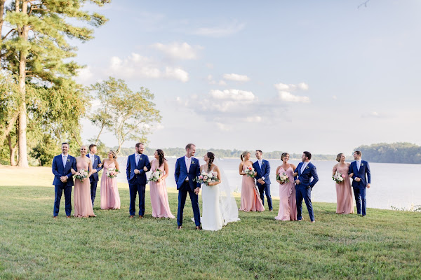 Summer Wedding at Brittland Manor photographed by Maryland Wedding Photographer Heather Ryan Photography