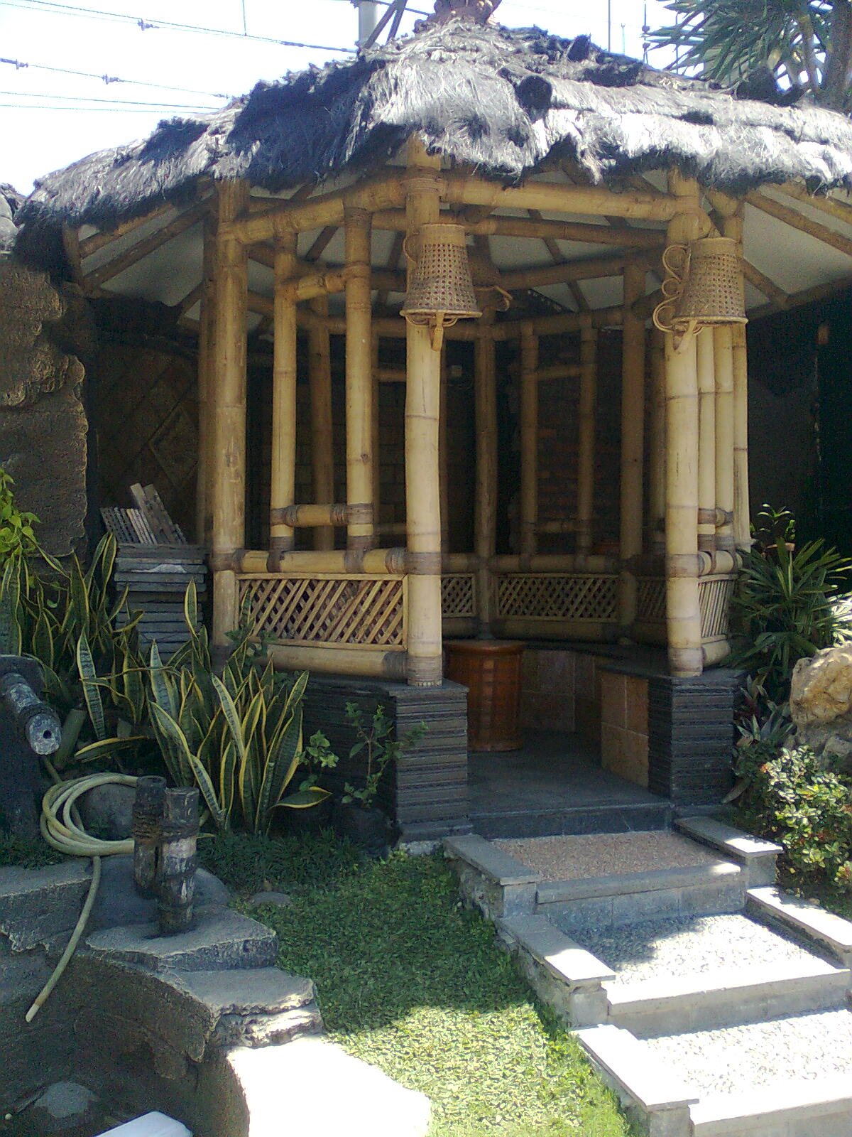 SAUNG SAUNG BAMBU SAUNG KAYU KELAPA TUKANG SAUNG 