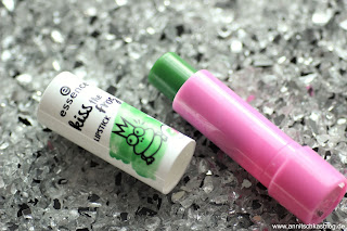 Review: 13 essence Update Produkte - Kiss the Frog Lipstick - www.annitschkasblog.de