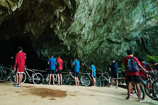 The Trapped 13: How We Survived the Thai Cave Konusu | Oyuncuları | Yorumu