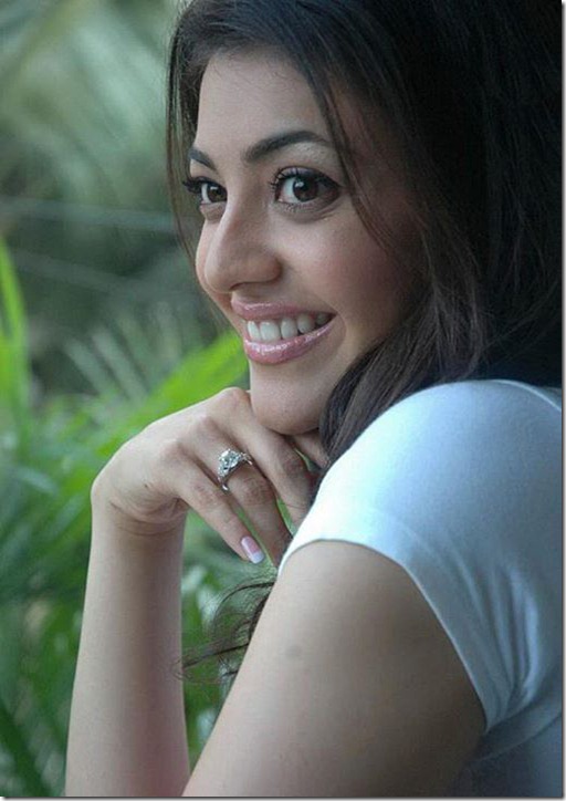 kajal_agarwal_sideview