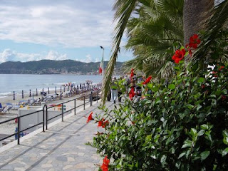 www.alassio.nl, www.italiaansebloemenriviera.nl Vakantiehuizen Italië, vakantiehuis bloemenrivièra, vakantiehuizen bloemenrivièra, vakantiehuizen Ligurië, vakantiewoningen bloemenrivièra, vakantiehuis huren Italië, vakantieappartementen Italië, accommodatie bloemenrivièra, vakantiehuizen bloemenrivièra Italië, autovakantie bloemenrivièra, huisje bloemenrivièra, huis huren Italië bloemenrivièra, bloemenrivièra bungalow, vakantiehuizen Ligurië, vakantievilla bloemenrivièra, vakantiehuisje bloemenrivièra, vakantie bloemenrivièra 2015, vakantiehuis Ligurië, bloemenrivièra Agriturismo, bloemenrivièra vakantiepark, vakantie bloemenrivièra, bloemenrivièra Italië, vakantiehuis Italië, vakantiewoning bloemenrivièra