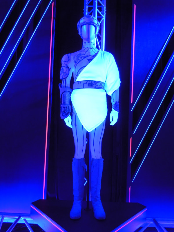 Jeff Bridges Flynn Tron costume