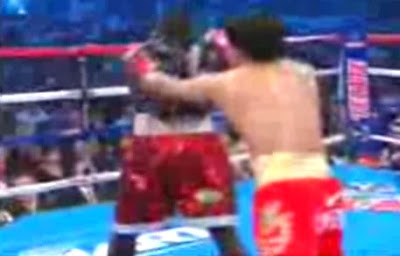 Manny Pacquiao 2 hands, Manny Pacquiao 2 handed, Manny Pacquiao two hands, Manny Pacquiao two handed punch, Manny Pacquiao vs Joshua Clottey, Pacquiao two handed punch