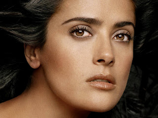 Free non-watermarked wallpapers of Salma Hayek at Fullwalls.blogspot.com