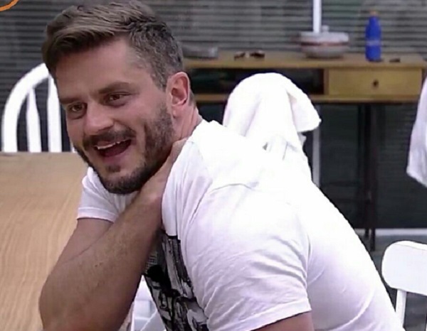 Marcos Harter manda recado para Emilly em “A Fazenda”: “Gozar na boca foi pesado”