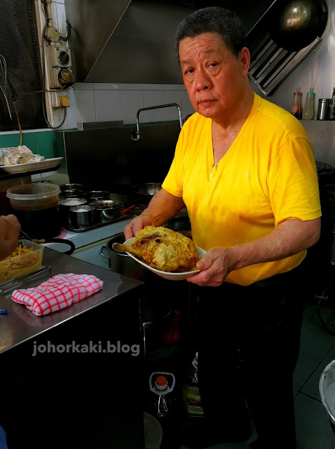 Singapore-Chinatown-Hawker-Centre-Claypot-&-Cooked-Food-#02-83