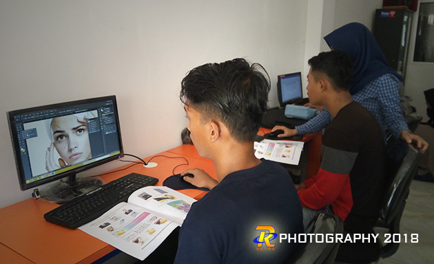 Kursus Desain  Grafis  Pro di Lampung  Kursus Komputer 