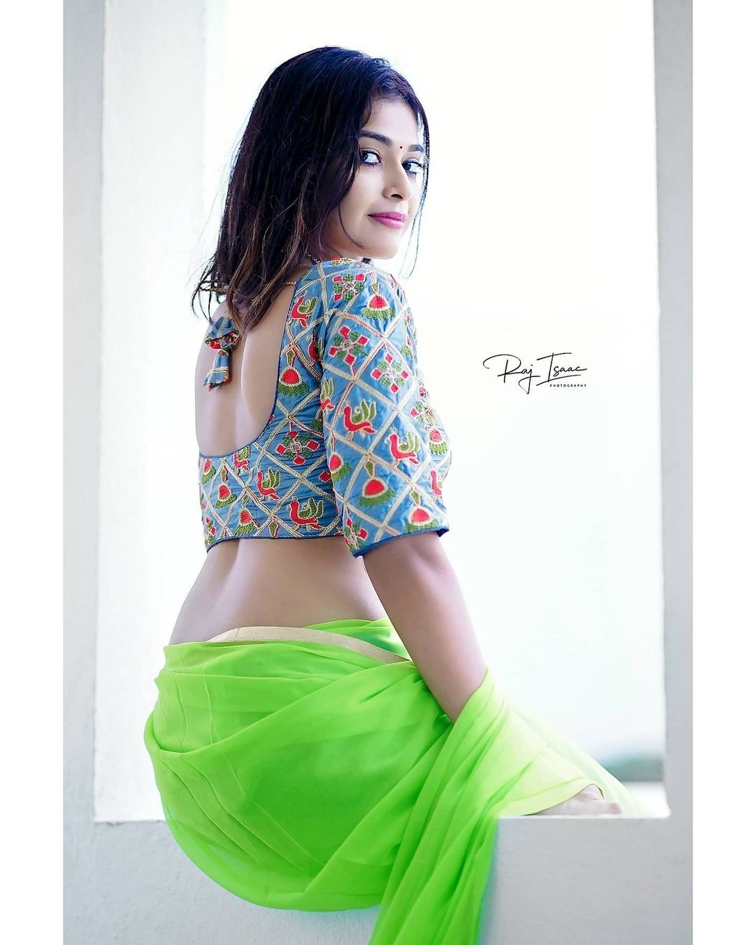 Actress Dharsha Gupta Latest Hot Photos