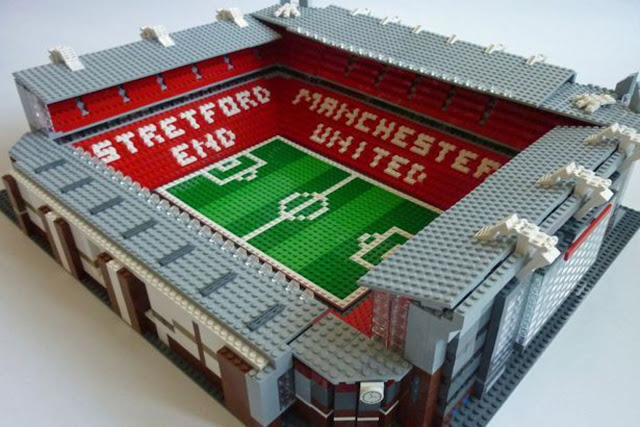 Stade de football en LEGO