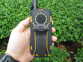 Hape Walkie Talkie Outdoor Runbo X1 Jaringan UHF