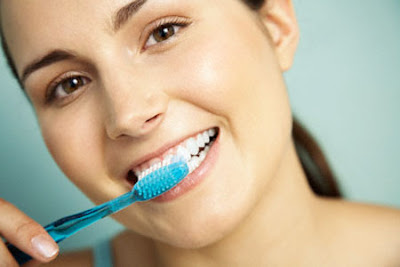 Cách chăm sóc khi mọc răng khôn hàm dưới