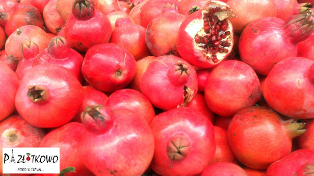 Granaty, Pomegranates