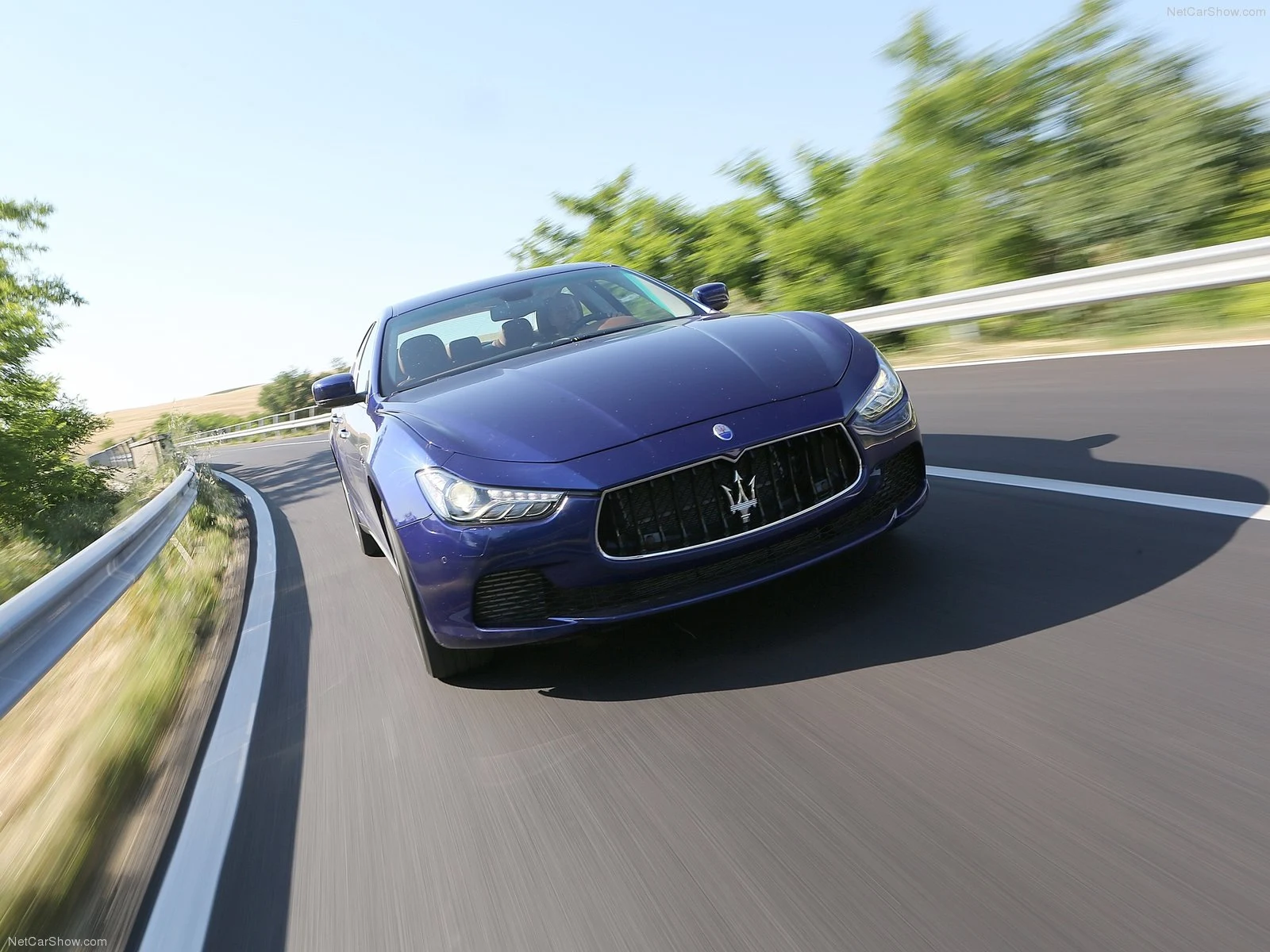 Hình ảnh siêu xe Maserati Ghibli 2014 & nội ngoại thất