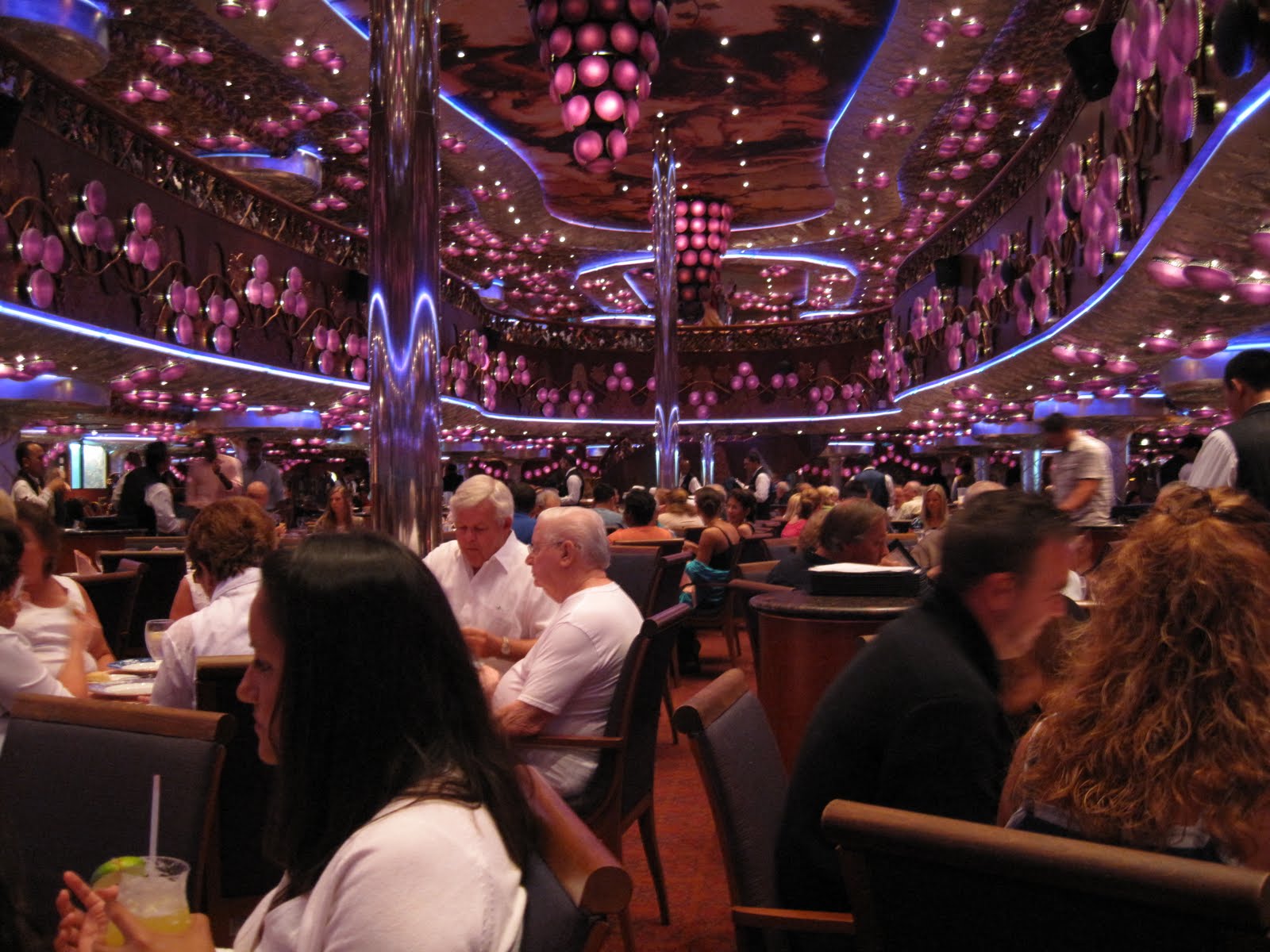 from Sassi, who lived it...: Tour Inside the Carnival Miracle Cruise Ship!