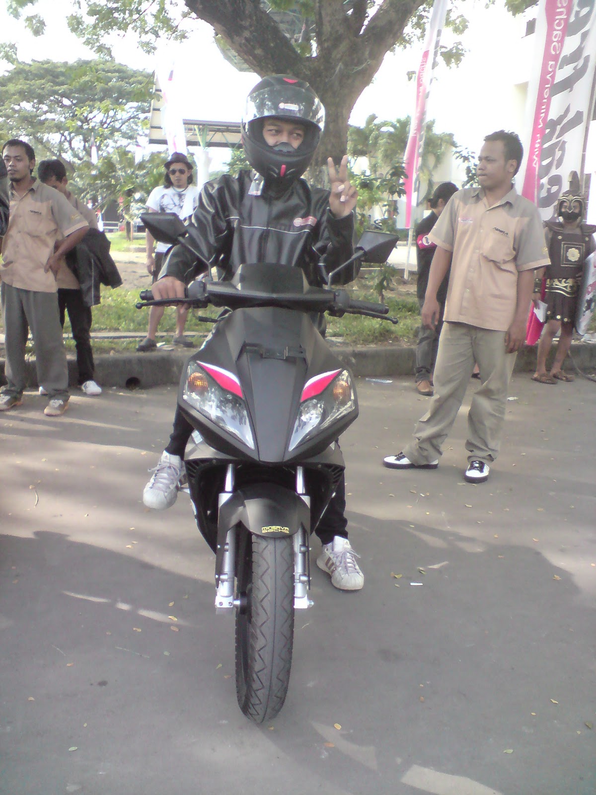 Modifikasi Motor Matic Touring Terbaru 2015 Sukaon