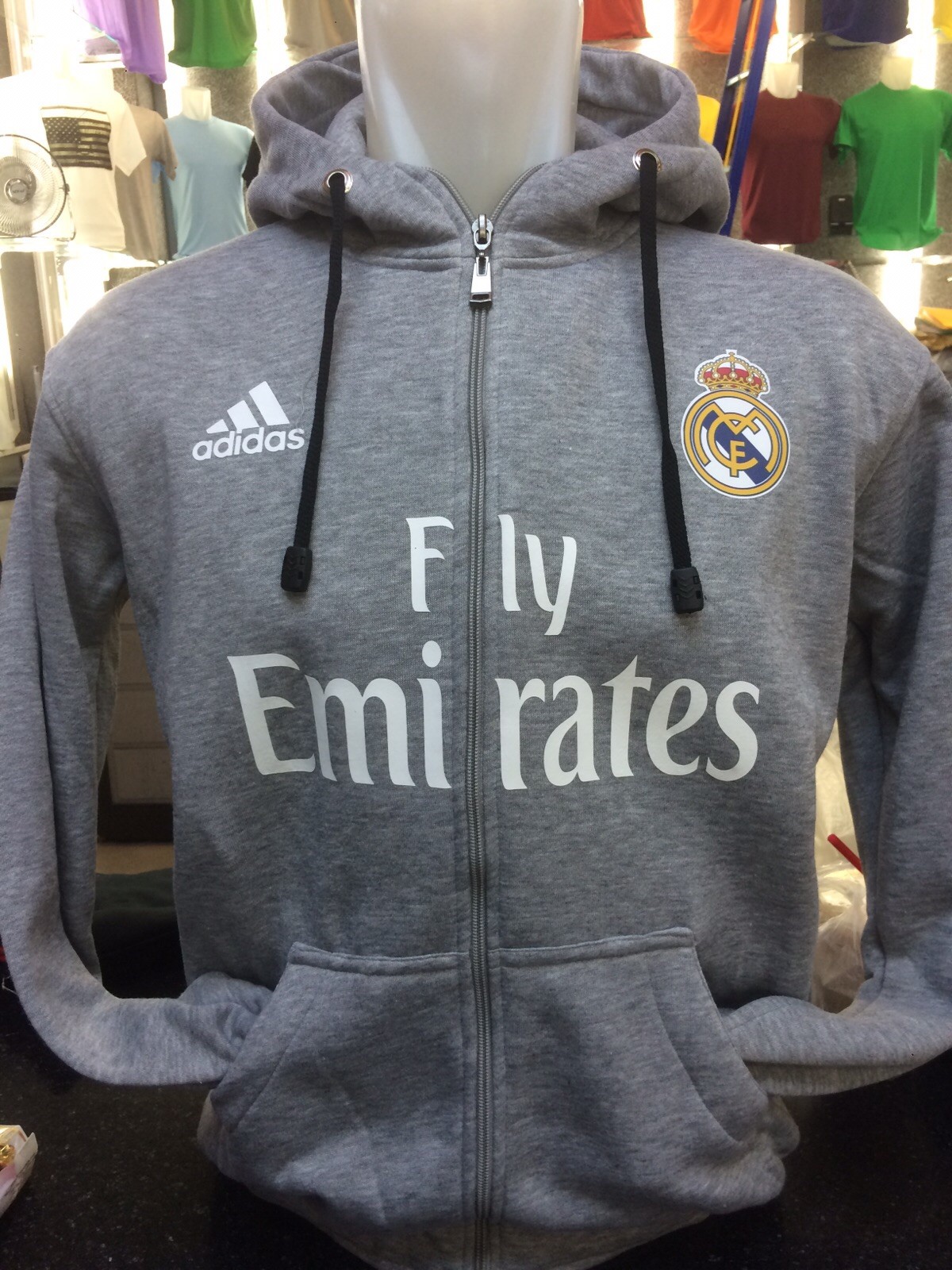 Jual jaket  hoodie Real Madrid warna  abu  abu  terbaru musim 