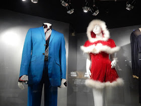 Love Actually film costumes