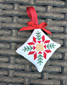 punto cruz, point croix, cross stitch, bordado, broderie, embroidery, Navidad, Noel, Christmas, adorno, ornament