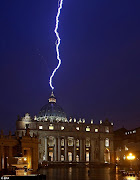 lightning hits the Vatican & Malachy's Prophecies (vatican )