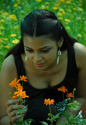 Hot Tamil Actress Kareenasha Photos