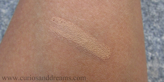 Maybelline Dream Lumi Touch Highlighting Concealer, Maybelline Dream Lumi concealer review