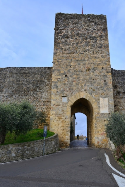 PORTA-ROMEA-MONTERIGGIONI