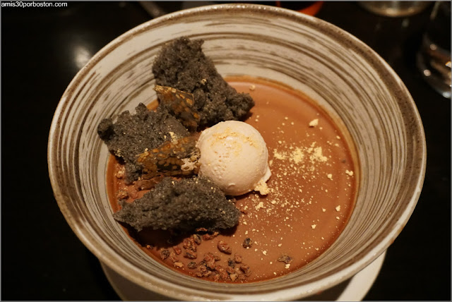 Menú Dine Out Pabu Boston: Milk Chocolate-Sesame Custard