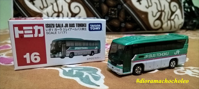 Tomica No.16 Isuzu Gala JR Bus Tohoku