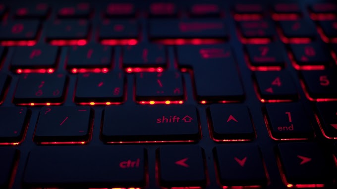 Révolution technologique : Une IA étonnante déchiffre les mots de passe en écoutant les frappes de clavier