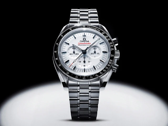 Omega Speedmaster Moonwatch White_31030425004001