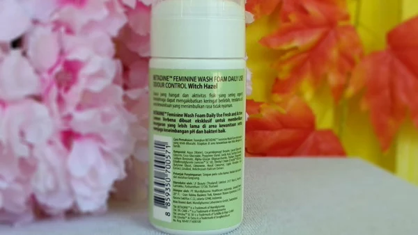 Review Betadine Feminine Wash Foam Fresh and Active