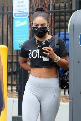 Vanessa Hudgens - In grey leggings 3