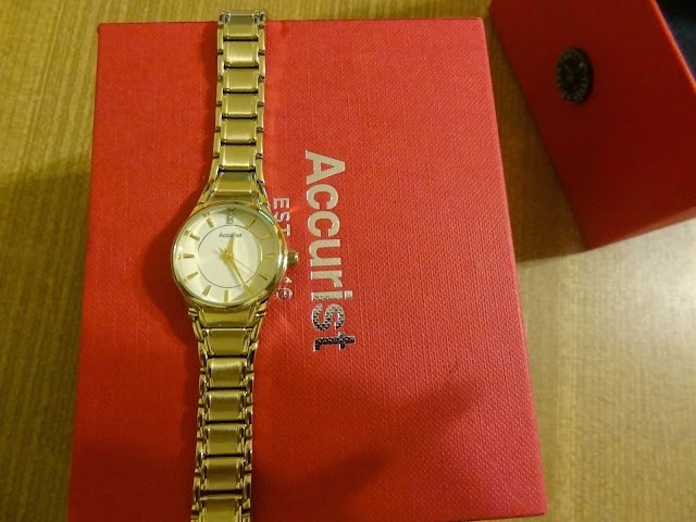 Accurist LB1864W ladies bracelet gold plated watch