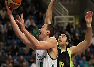 
ΝΤΟΥ ΣΤΟ ΕΞΟΧΙΚΟ ΓΙΑ ΤΗΝ ΠΡΩΤΙΑ! (VIDEO)
