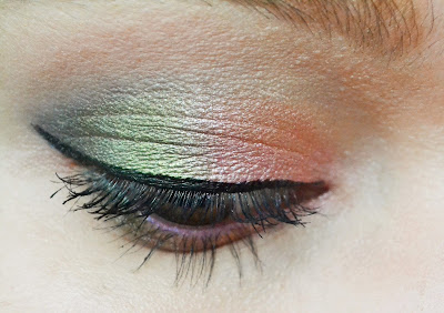 flower eyeshadow look