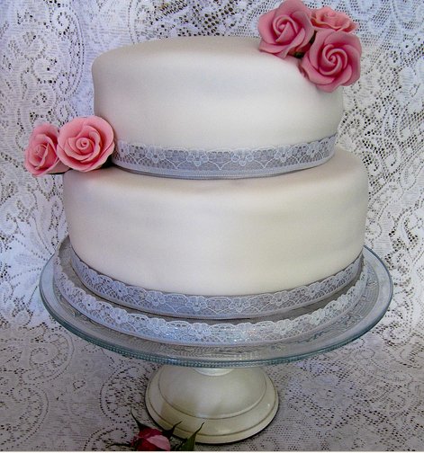 This cake matched the couple 39s wedding invitations