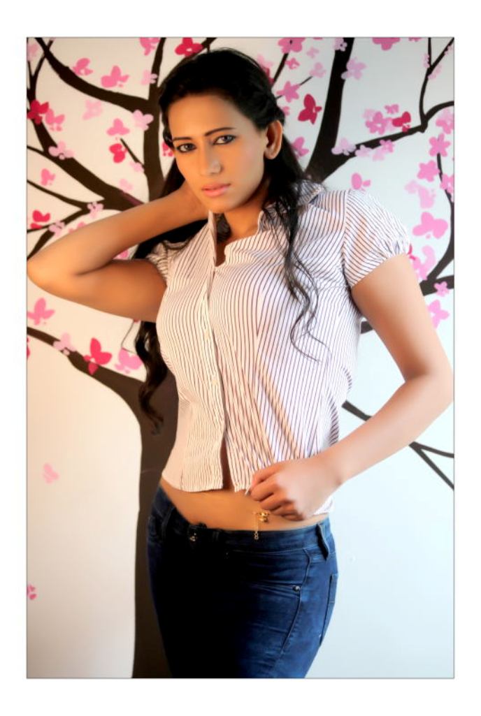 Sanjana+Singh+Latest+Hot+PhotoShoot+Sanjana+Singh+Spicy+Images+%2810%29.JPG