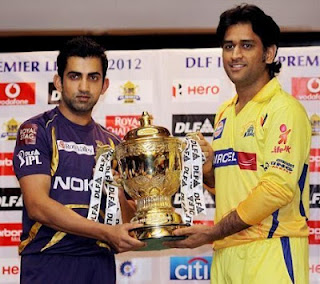 Dhoni Gambhir with IPL 2012 Cup